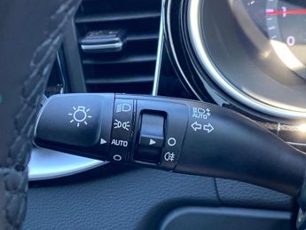 KIA XCEED 1.0T Gdi Isg 113 Pure 5Dr Dct