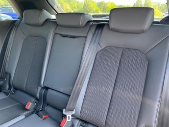 AUDI Q3 1.5 Tfsi Cod 35 S Line Suv 5Dr Petrol S Tronic Euro 6 (S/S) (150