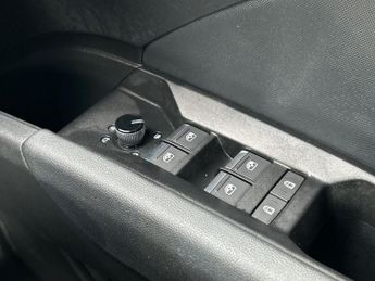 AUDI Q4 40 S Line Suv 5Dr Electric Auto 82Kwh (204 Ps)