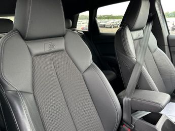 AUDI Q4 40 S Line Suv 5Dr Electric Auto 82Kwh (204 Ps)