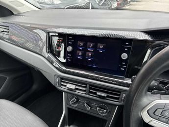 VOLKSWAGEN POLO 1.0 Tsi Life 5Dr Dsg
