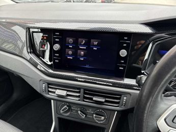 VOLKSWAGEN POLO 1.0 Tsi Life 5Dr Dsg