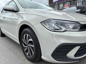 VOLKSWAGEN POLO 1.0 Tsi Life 5Dr Dsg