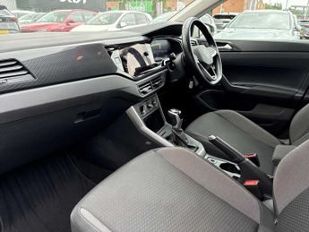 VOLKSWAGEN POLO 1.0 Tsi Life 5Dr Dsg