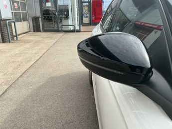 VAUXHALL CORSA 100Kw Sri Premium 50Kwh 5Dr Auto [11Kwch]