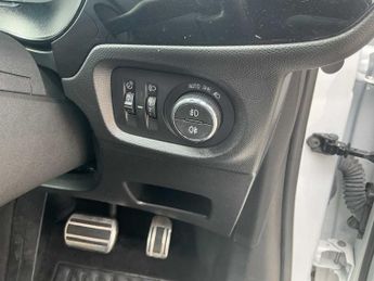 VAUXHALL CORSA 100Kw Sri Premium 50Kwh 5Dr Auto [11Kwch]