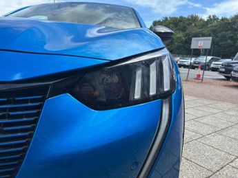 PEUGEOT 208 100Kw Gt Premium 50Kwh 5Dr Auto