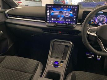 VOLKSWAGEN T-ROC 1.5 Etsi Mhev R-Line Suv 5Dr Petrol Hybrid Dsg Euro 6 (S/S) (150