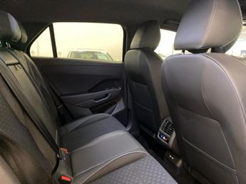 VOLKSWAGEN T-ROC 1.5 Etsi Mhev R-Line Suv 5Dr Petrol Hybrid Dsg Euro 6 (S/S) (150