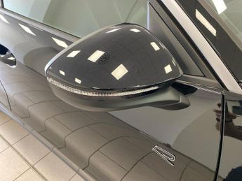 VOLKSWAGEN T-ROC 1.5 Etsi Mhev R-Line Suv 5Dr Petrol Hybrid Dsg Euro 6 (S/S) (150