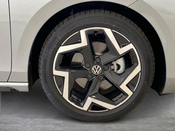 VOLKSWAGEN PASSAT 1.5 Etsi Mhev R-Line Estate 5Dr Petrol Hybrid Dsg Euro 6 (S/S) (