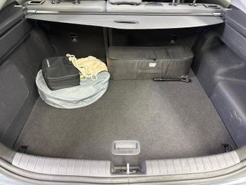 HYUNDAI IONIQ Hyundai Ioniq Premium Phev S-A