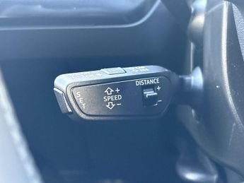 AUDI Q4 210Kw 45 82Kwh S Line 5Dr Auto [Leather]