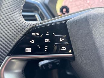 AUDI Q4 210Kw 45 82Kwh S Line 5Dr Auto [Leather]