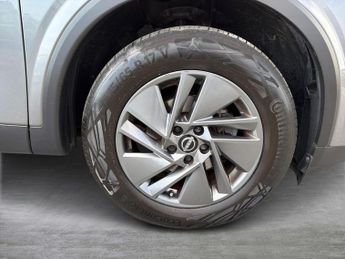 NISSAN QASHQAI 1.3 Dig-T Mhev Acenta Premium Suv 5Dr Petrol Hybrid Xtron Euro 6