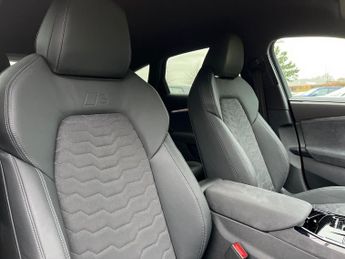 AUDI A6 100Kwh Performance Edition 1 Hatchback 5Dr Electric Auto (367 Ps