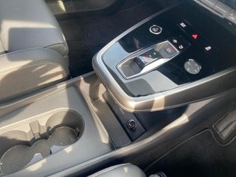 AUDI Q4 45 Sport Suv 5Dr Electric Auto 82Kwh (286 Ps)