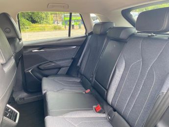 SKODA ELROQ 63Kwh 60 Edition Suv 5Dr Electric Auto (204 Ps)