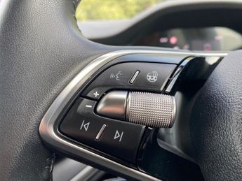 SKODA ELROQ 63Kwh 60 Edition Suv 5Dr Electric Auto (204 Ps)
