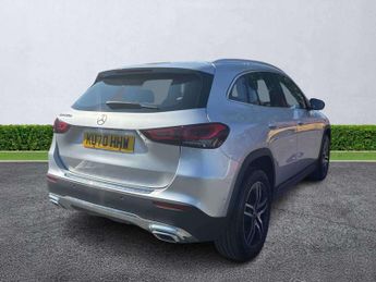 MERCEDES-BENZ GLA Gla 200D Sport Executive 5Dr Auto