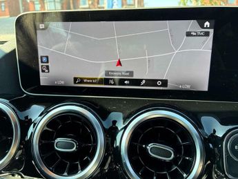 MERCEDES-BENZ GLA Gla 200D Sport Executive 5Dr Auto