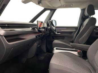 VOLKSWAGEN ID. BUZZ Pro 77Kwh Life Mpv 5Dr Electric Auto (204 Ps)