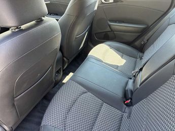 KIA XCEED 1.0T Gdi Isg 113 Pure 5Dr Dct
