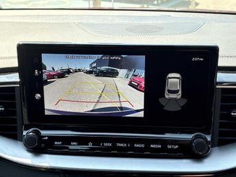 KIA XCEED 1.0T Gdi Isg 113 Pure 5Dr Dct