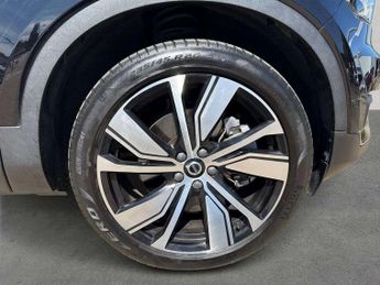VOLVO XC40 170Kw Recharge Pro 69Kwh 5Dr Auto