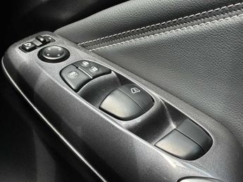 NISSAN JUKE 1.6 Hybrid Tekna 5Dr Auto