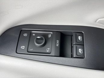 FORD EXPLORER Extended Range 77Kwh Select Suv 5Dr Electric Auto (286 Ps)
