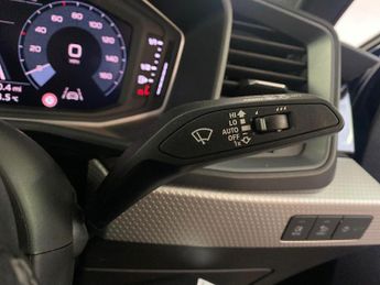 AUDI A1 1.0 Tfsi 30 S Line Sportback 5Dr Petrol S Tronic Euro 6 (S/S) (1