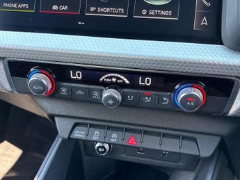 AUDI A1 1.0 Tfsi 30 S Line Sportback 5Dr Petrol S Tronic Euro 6 (S/S) (1