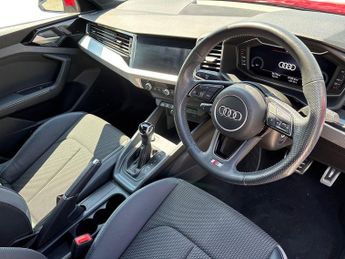 AUDI A1 1.0 Tfsi 30 S Line Sportback 5Dr Petrol S Tronic Euro 6 (S/S) (1