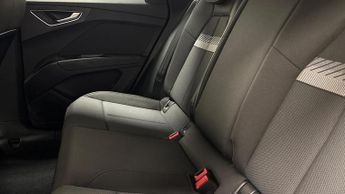 AUDI Q4 35 Sport Suv 5Dr Electric Auto 55Kwh (170 Ps)