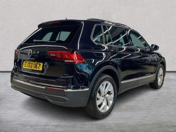 VOLKSWAGEN TIGUAN 1.5 Tsi Life Suv 5Dr Petrol Dsg Euro 6 (S/S) (150 Ps)