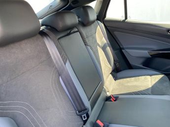 VOLKSWAGEN ID.5 Pro Performance 77Kwh Tech Suv 5Dr Electric Auto (204 Ps)