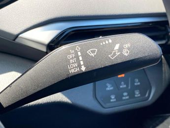 VOLKSWAGEN ID.5 Pro Performance 77Kwh Tech Suv 5Dr Electric Auto (204 Ps)