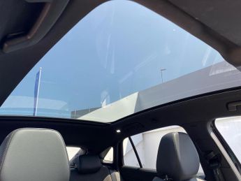 VOLKSWAGEN ID.5 Pro Performance 77Kwh Tech Suv 5Dr Electric Auto (204 Ps)