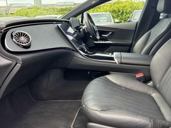 MERCEDES-BENZ EQE Eqe 350+ 215Kw Amg Line Edition 96Kwh 4Dr Auto