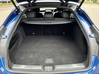 MERCEDES-BENZ GLC COUPE Glc 300 4Matic Amg Line 5Dr 9G-Tronic