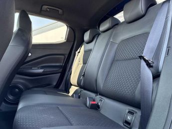 NISSAN JUKE 1.6 Hybrid N-Connecta 5Dr Auto