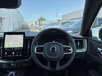 VOLVO XC60 2.0 B5P Plus Black Edition 5Dr Awd Geartronic