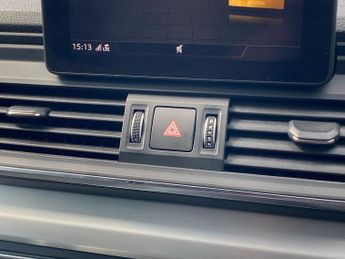AUDI Q5 Q5 2.0 Tdi Quattro S Line 5Dr S Tronic Estate