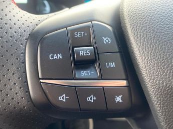 FORD FOCUS 1.0T Ecoboost Mhev St-Line Hatchback 5Dr Petrol Hybrid Dct Euro 