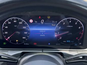 MERCEDES-BENZ C CLASS C200 Amg Line Premium 4Dr 9G-Tronic
