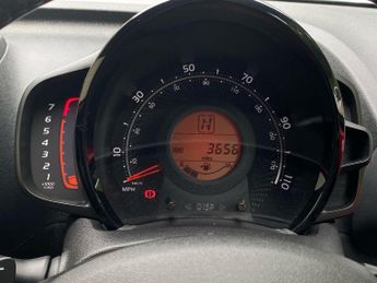 TOYOTA AYGO 1.0 Vvt-I X-Trend Hatchback 5Dr Petrol X-Shift Euro 6 (Safety Se