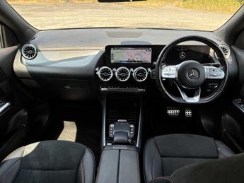 MERCEDES-BENZ GLA Gla 220D 4Matic Amg Line Prem + Night Ed 5Dr Auto