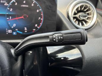 MERCEDES-BENZ GLA Gla 200 Amg Line Premium 5Dr Auto