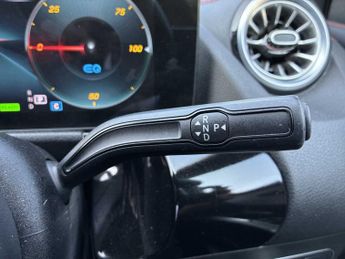 MERCEDES-BENZ EQA Eqa 300 4Matic 168Kw Amg Line 66.5Kwh 5Dr Auto
